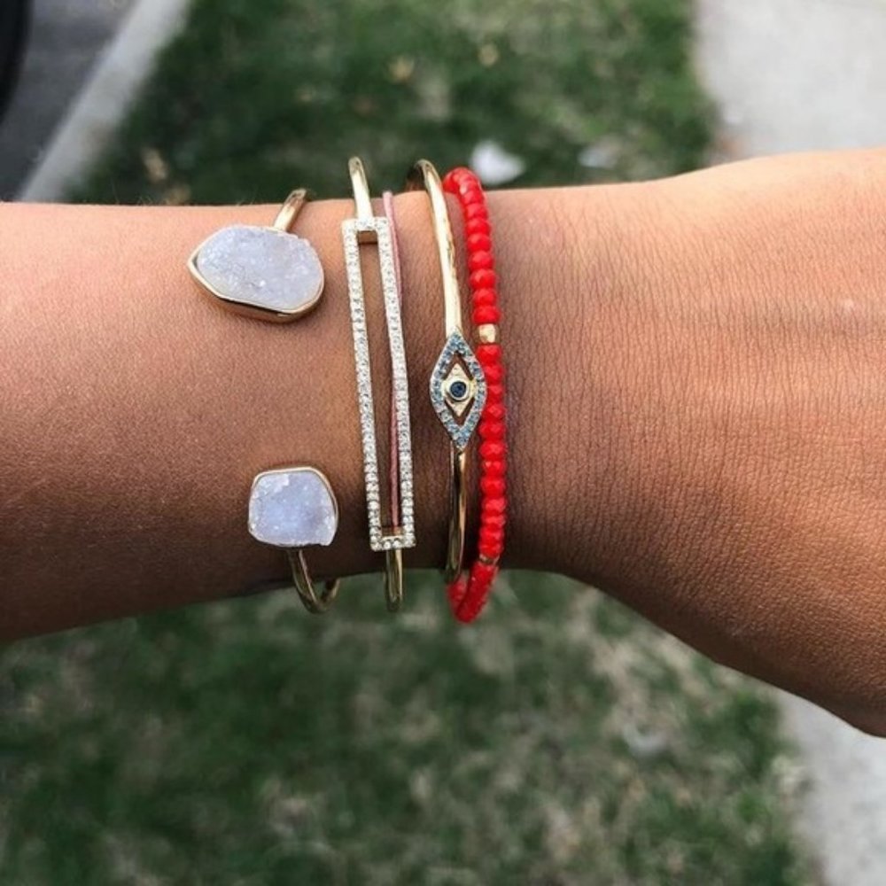 Stella & Dot | Dainty Gold Delicate Coral Red Beaded Tabitha Stretch Braโฆ - Picture 12 of 13